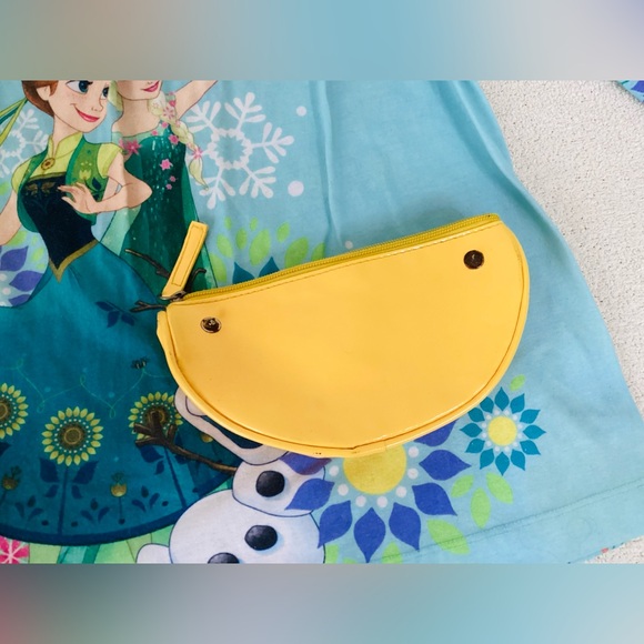 Disney Store Frozen long sleeve gown girls plus a case - Picture 5 of 7